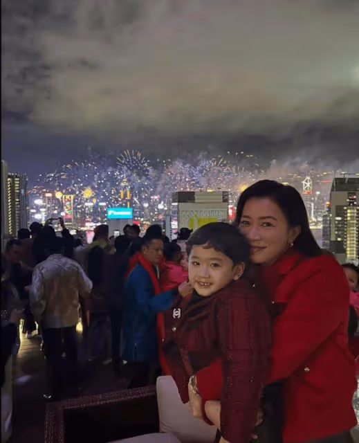 TVB前當家花旦佘詩曼與胡杏兒罕見同場聚會!曾傳爭視後有心結!