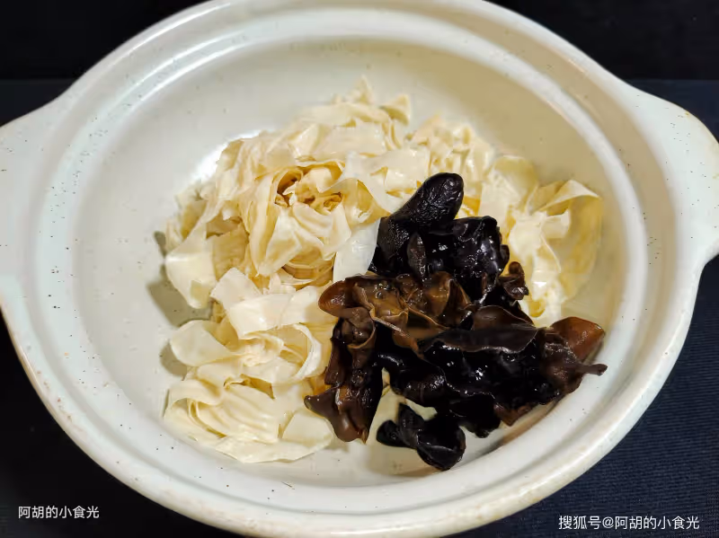 過年後這菜可以敞開吃，比大魚大肉好！食材豐富、鮮爽不油膩，上桌就被吃個精光