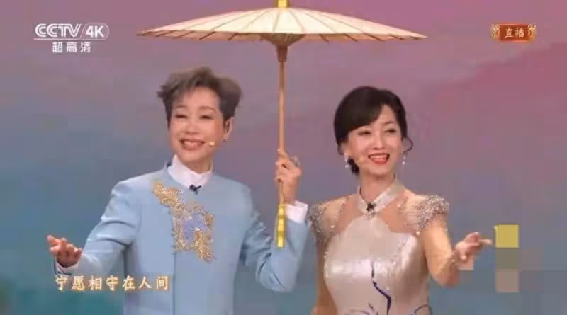 71歲趙雅芝慶祝老公79歲生日,38歲兒子遺傳凍齡基因,看起來像20