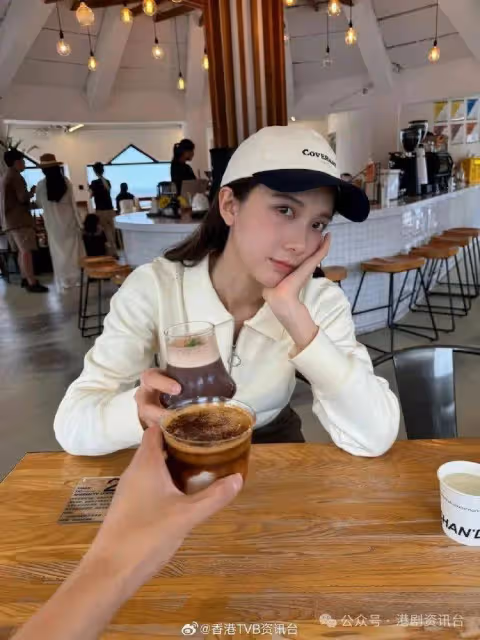 曾傳搭上富二代激動澄清!仙氣女神突然公開與男友正面合照疑認戀