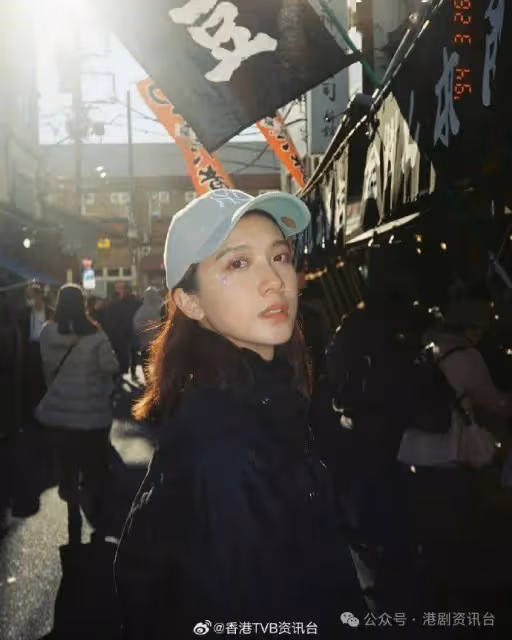 曾傳搭上富二代激動澄清!仙氣女神突然公開與男友正面合照疑認戀