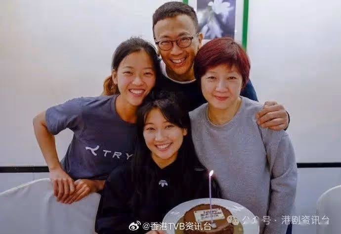 曾傳搭上富二代激動澄清!仙氣女神突然公開與男友正面合照疑認戀