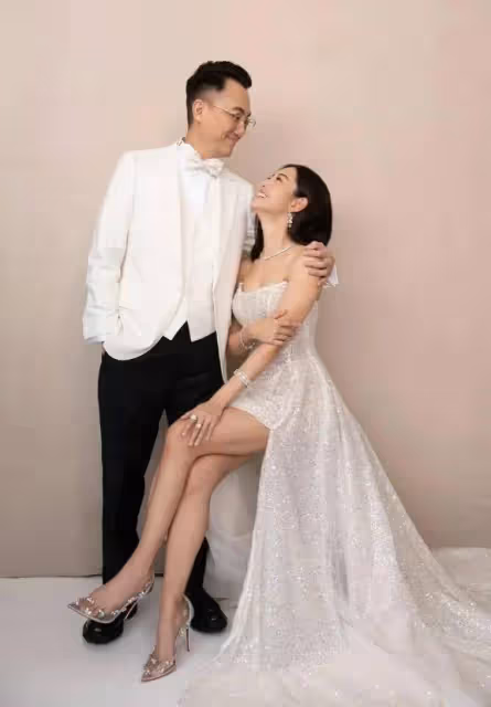 40歲香港女星大曬婚照!被霍汶希贊「靚到沒朋友」!主演《破地獄》人氣大升!