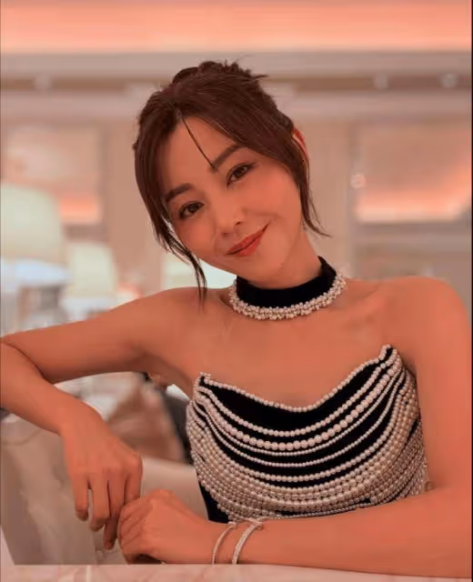 40歲香港女星大曬婚照!被霍汶希贊「靚到沒朋友」!主演《破地獄》人氣大升!
