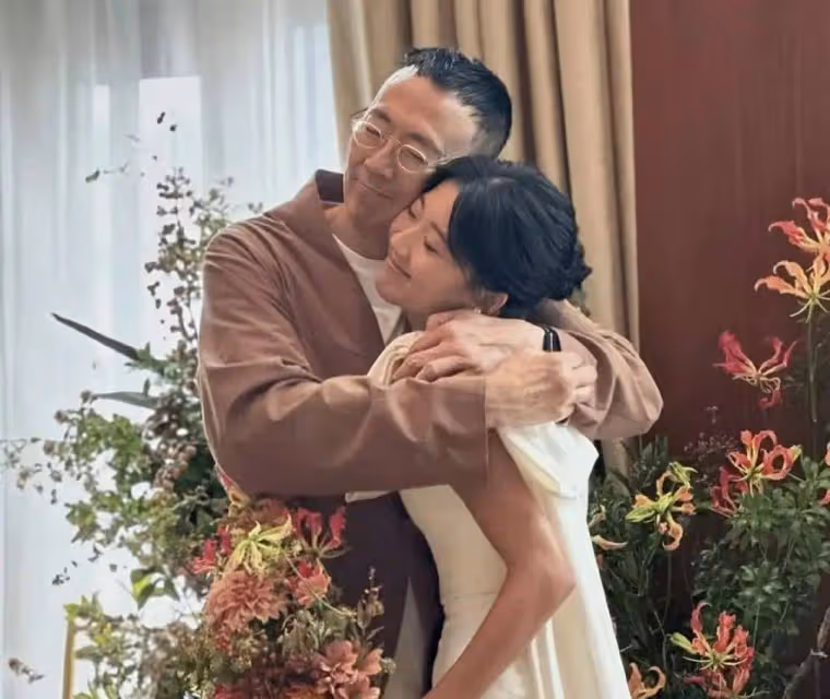恭喜!星二代鄭丹瑞女兒舉行過大禮儀式,未婚夫被稱為「大鼻版黎明」