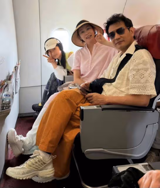 TVB藝人女兒罕見曝光,被贊越大越靚!與丈夫結婚10幾年未領證