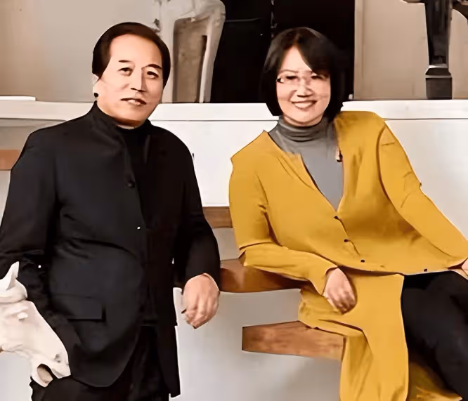 佟鐵鑫:一婚娶歌手金曼生下兒子,二婚娶帶娃林丹詩,如今咋樣
