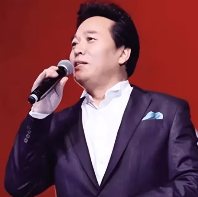 佟鐵鑫:一婚娶歌手金曼生下兒子,二婚娶帶娃林丹詩,如今咋樣