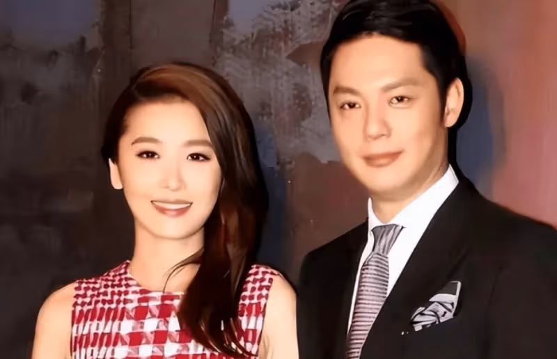善惡終有報！拋棄妻兒娶嫩模的傅程鵬，如今活成了一個「笑話」