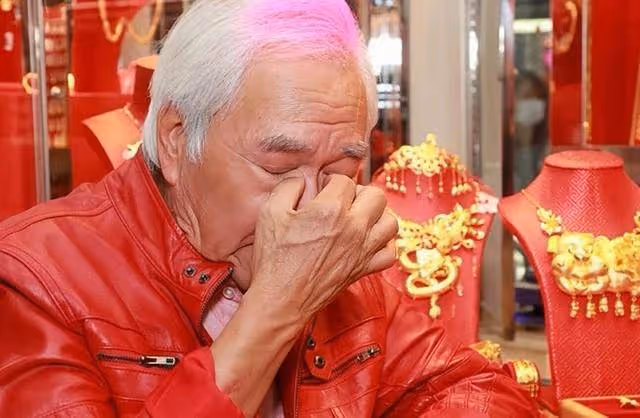 恭喜!TVB知名老戲骨宣布今年結婚,靜等小36歲未婚妻出獄