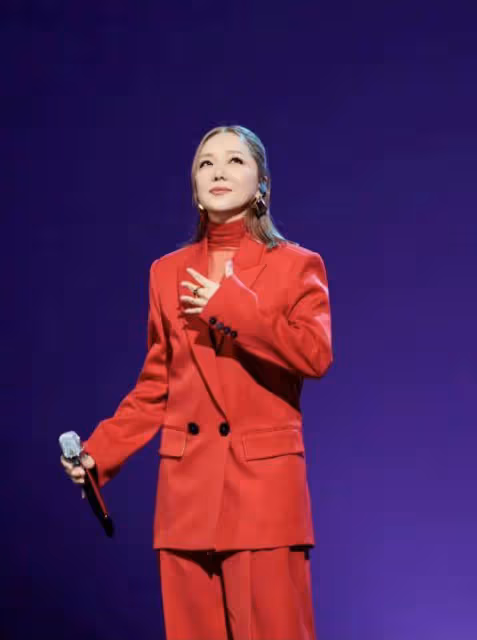 衛蘭自曝單身已超10年,期望蛇年行桃花,曾被戀情傷到抑鬱