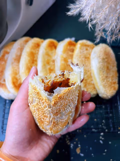 街邊印象小吃掉渣紅糖酥餅
