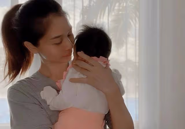 恭喜!TVB前知名女星宣布三胎生子,懷孕全程保密外界毫不知情