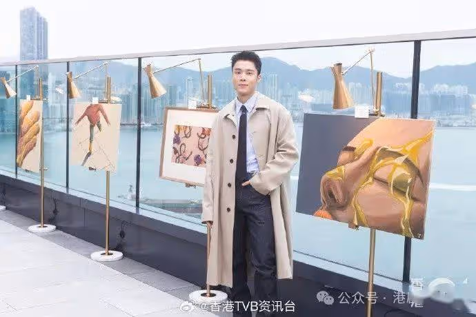丁子朗外國大唔識新年習俗 但年初一肯定要對父母做呢樣嘢