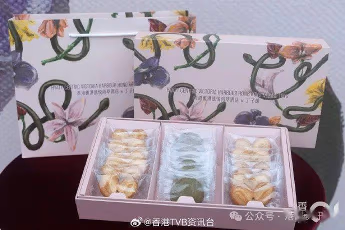 丁子朗外國大唔識新年習俗 但年初一肯定要對父母做呢樣嘢