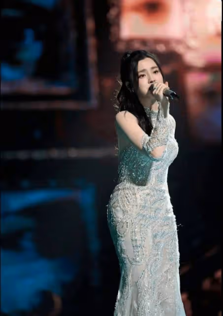 18歲TVB小花驚喜現身《愛回家》,演周家洛表妹!網友大讚可愛甜美
