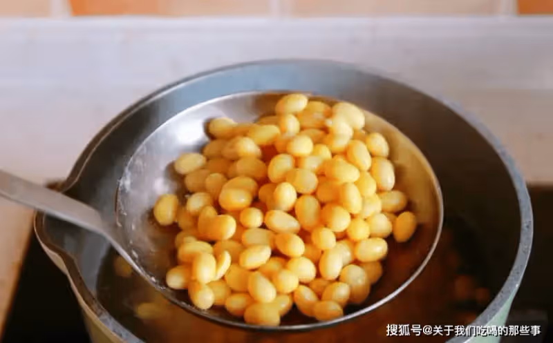 打豆漿的正確方法,用干豆濕豆都錯了,多加一步,細膩絲滑香味濃