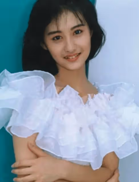 陳德容:9歲被星探相中,瓊瑤最喜歡她,45歲離婚後怎樣了?