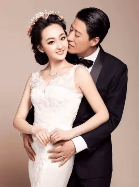 她不懼家暴流言,嫁給大13歲的二婚男,六年生三孩,如今過的怎麼樣了?