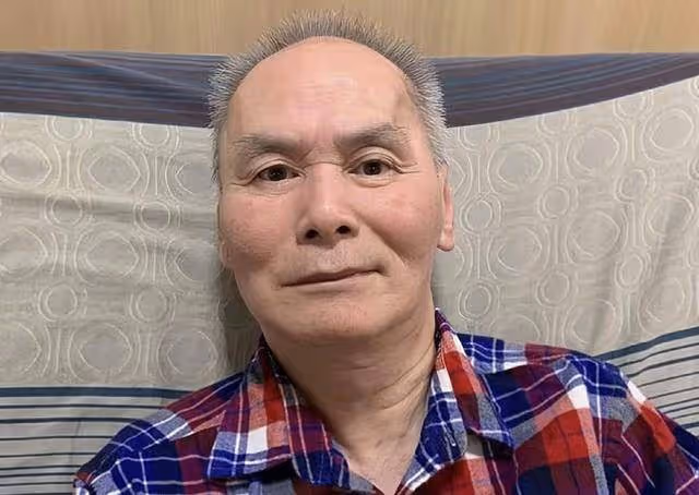 香港知名男星中風半身不遂,常年獨居養老院,罕見現身聲音虛弱