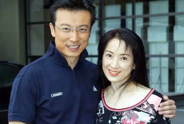 恭喜!TVB「最美星二代」奪新人大獎,才貌雙全,曾為救老樹紮鐵