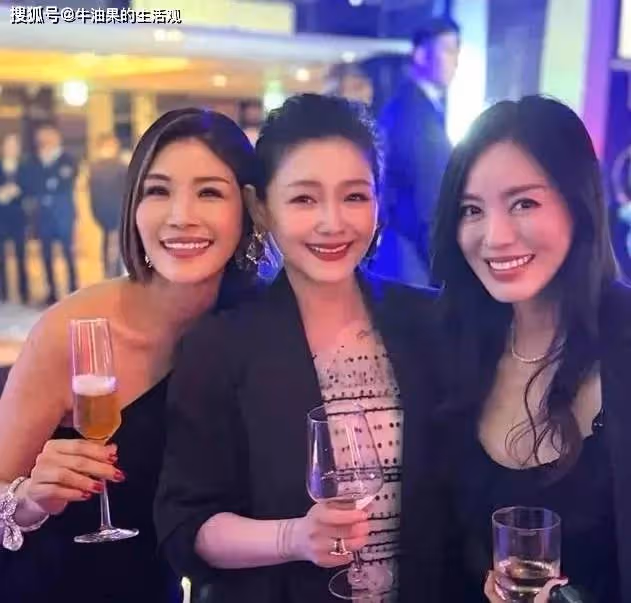 大S最後一次公開露面最新照片,穿舊裙感性落淚,追悼儀式已定