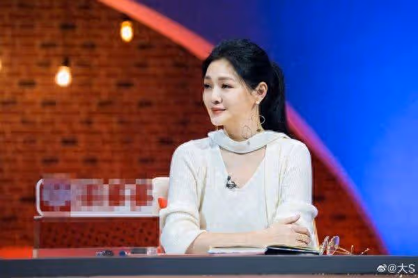 大S搭私人包機返台「驚人花費曝光」! 具俊曄一路護送愛妻回家