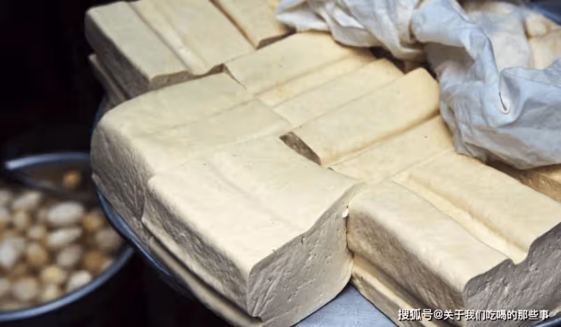 買豆腐時,請牢記這「4不買」,超市老闆:我從不給自家人吃!