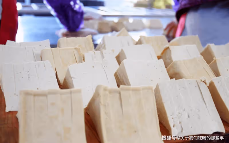 買豆腐時,請牢記這「4不買」,超市老闆:我從不給自家人吃!
