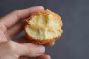 胖嘟嘟圓滾滾咬一口可以回彈的肉鬆小貝