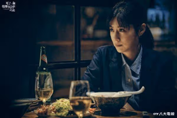 林予晞演狗仔找「資深記者訪談」 見她等公車背影…想像反轉了!
