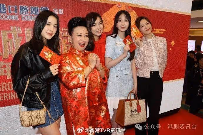 姚焯菲新年未約炎明熹相聚!喜見GiGi社交網分享近況