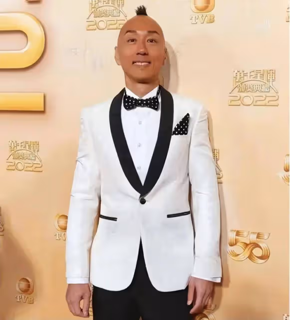 TVB綠葉戴耀明感嘆合約即將到期,無劇可拍!獲網民爆料原因,遭本人點贊