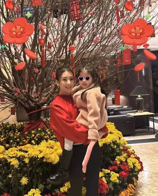郭富城全家回安徽過年,兩女兒正面照被曝光,大女兒被盛讚最靚