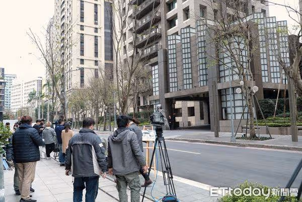 媒體蜂湧至大S家,好友難過「都沒收到消息可以弔唁」