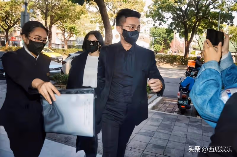 小S對大S骨灰的安排，暴露了小S內心的小九九