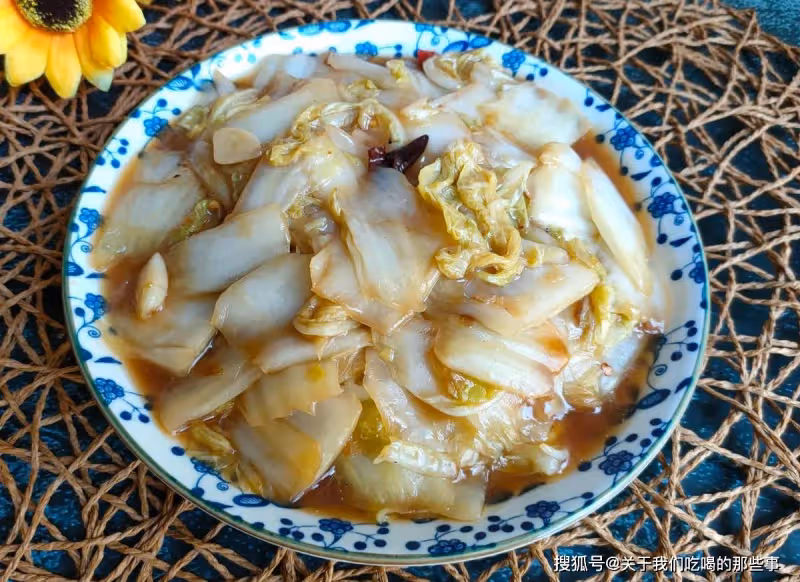 做醋溜白菜，先炒白菜還是先放醋？教你正確做法，酸香開胃下飯香