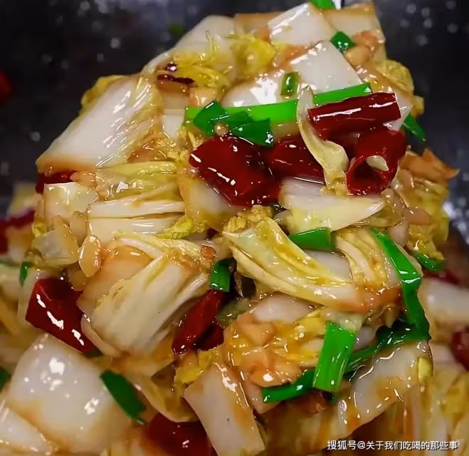 做醋溜白菜，先炒白菜還是先放醋？教你正確做法，酸香開胃下飯香