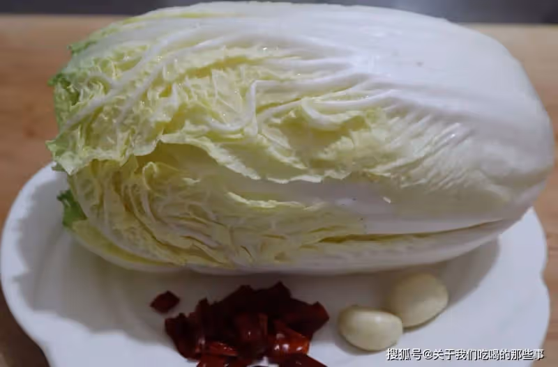 做醋溜白菜，先炒白菜還是先放醋？教你正確做法，酸香開胃下飯香