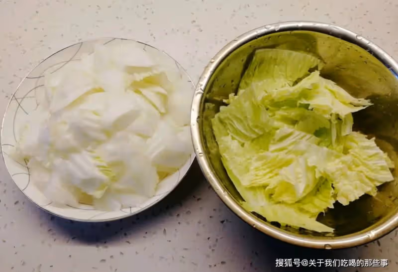 做醋溜白菜，先炒白菜還是先放醋？教你正確做法，酸香開胃下飯香