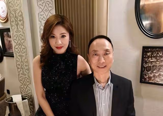 香港知名富商曬患肺炎病照，雙頰凹陷一周瘦10多斤，遭質疑蹭熱度