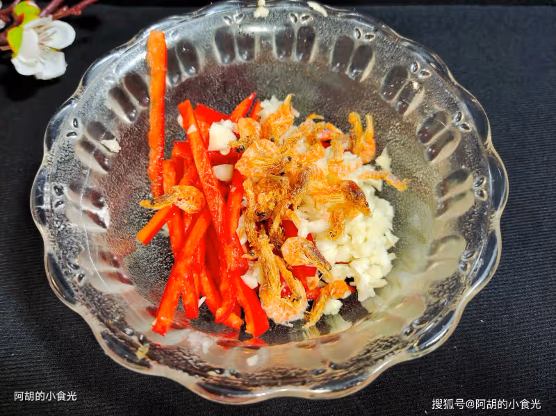 也是時候吃這素菜了,好做好吃無負擔!拌一拌上桌,清脆爽口、刮油解膩,過年後吃太適合