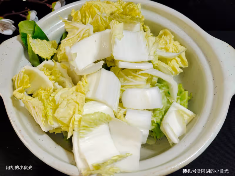 適合天冷吃的燉菜,簡單好做一鍋出,熱氣騰騰、口口軟嫩爆汁,上桌全家老少都愛吃
