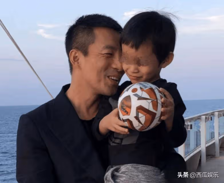 大S去世後，對於汪小菲來說，還有一件事或比接孩子回內地更緊迫
