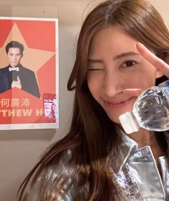 好事近？TVB上位小生與女友合照罕曝光，拍拖年半女方被指離過婚