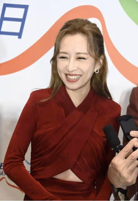 龔嘉欣奪視後準備廣告加價!坦言著急脫單生小朋友,不排除會閃婚