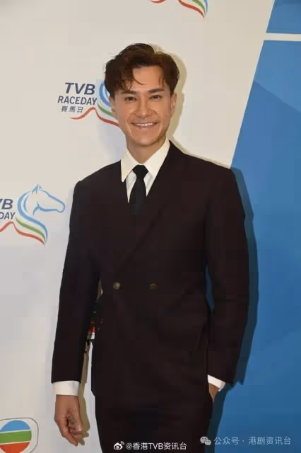 鍾柔美剛滿18歲孖姚焯菲第一次入馬場!傳TVB減OT費