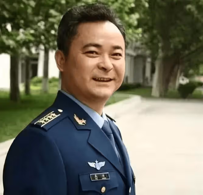 還記得《閃閃的紅星》中的潘冬子，47年過去了，他如今怎麼樣了？