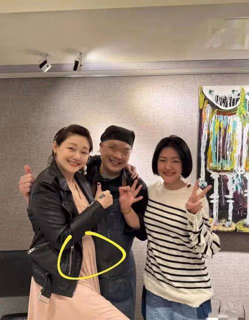 大S生前未P圖照流出,和歸寧宴判若兩人,腫脹腹部,眼睛睜不開