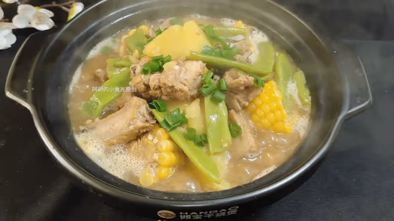 天冷最喜歡做的一鍋出,有葷有素熱乎乎!肉嫩菜香、滿口鮮香好味道,湯汁拌飯又能多吃兩碗